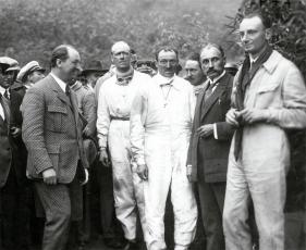 Ettore Bugatti, sir Henry Segrave, André Morel, Louis Delage y Meo Costantini